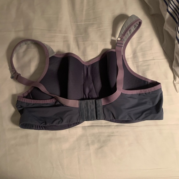 Sport bra - Picture 4 of 7